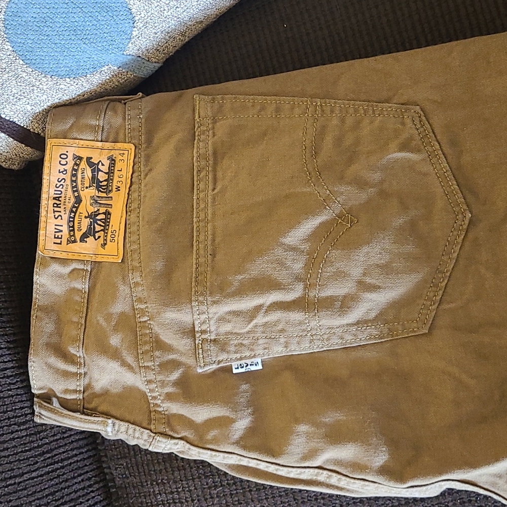 Mens khaki Levi jeans